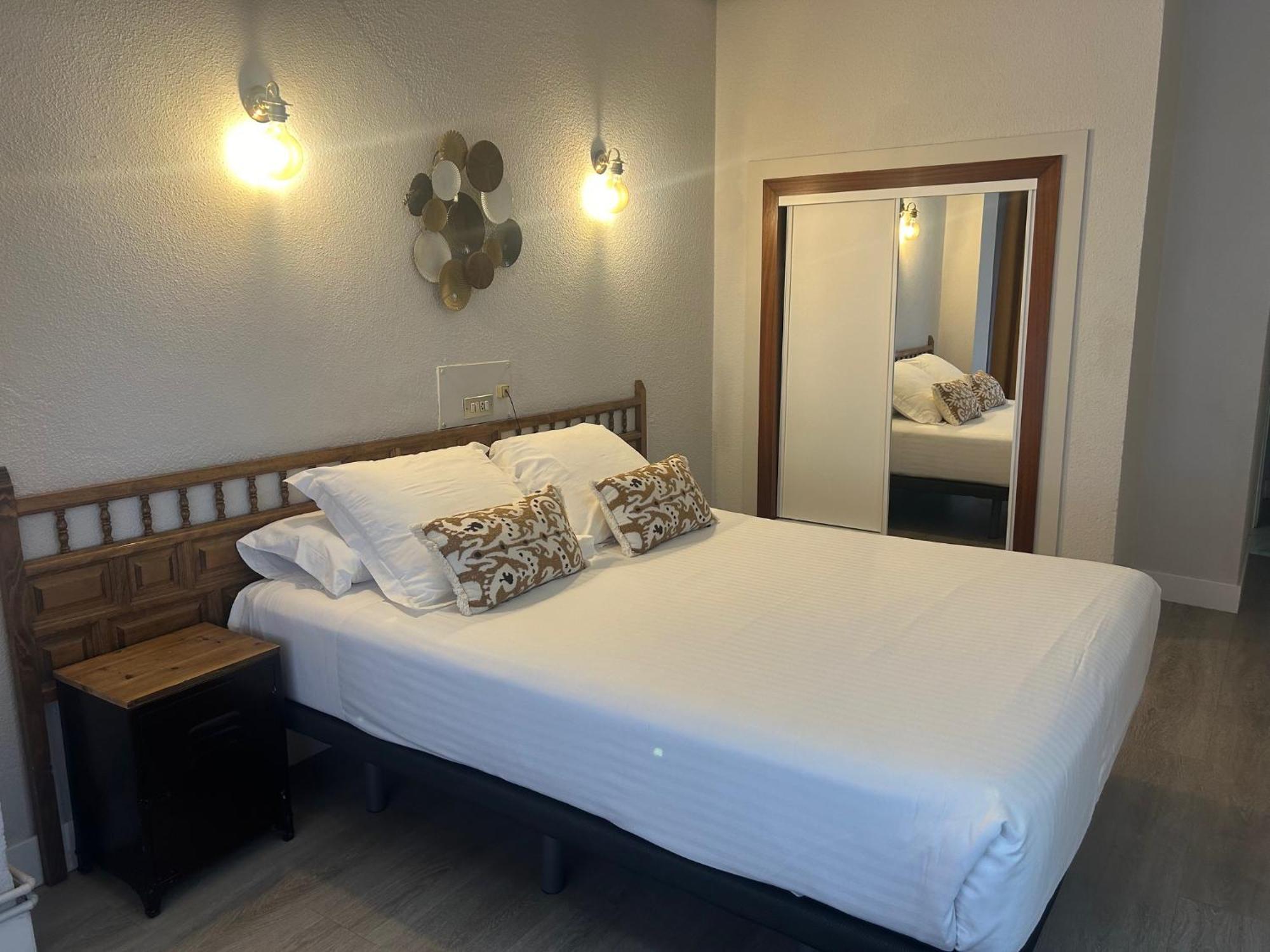 Hotel Marques De Santillana 토렐라베가 외부 사진