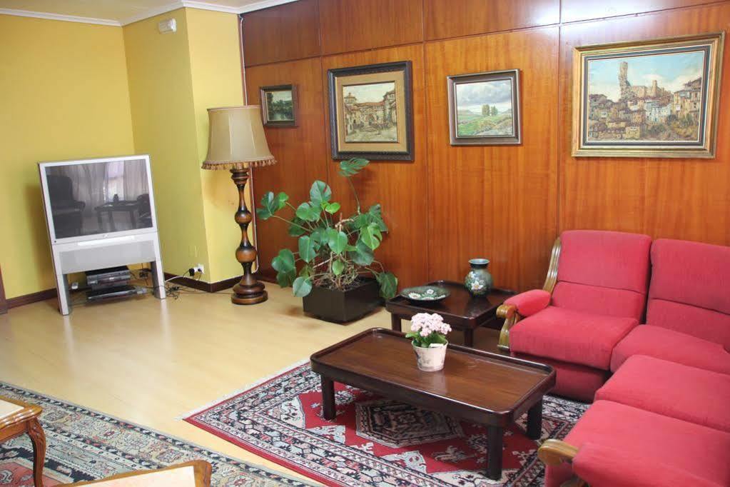 Hotel Marques De Santillana 토렐라베가 외부 사진