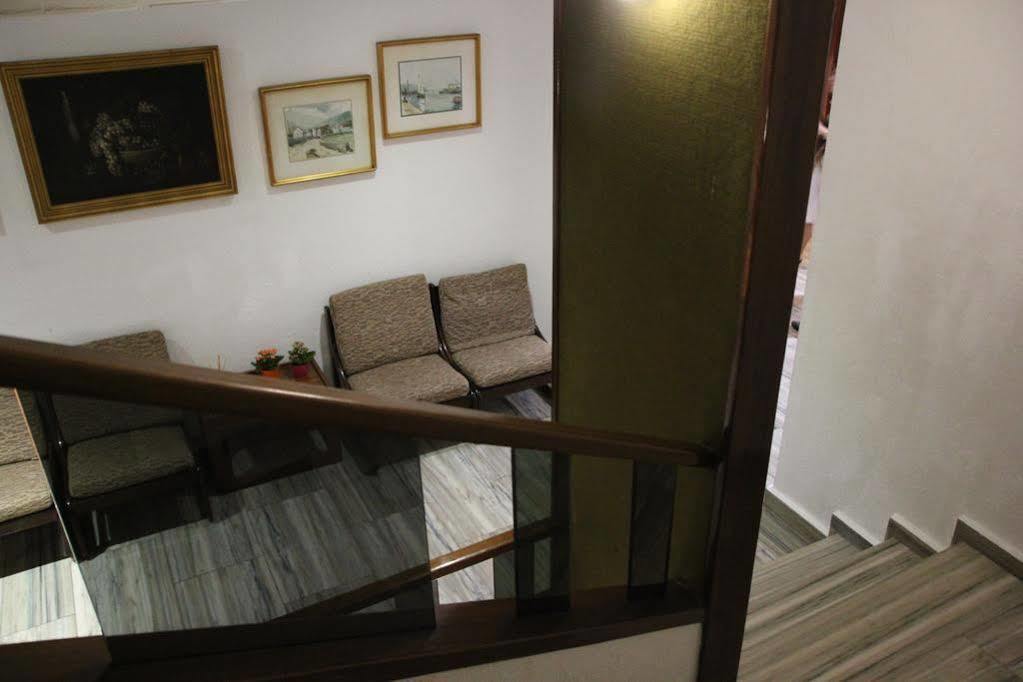Hotel Marques De Santillana 토렐라베가 외부 사진